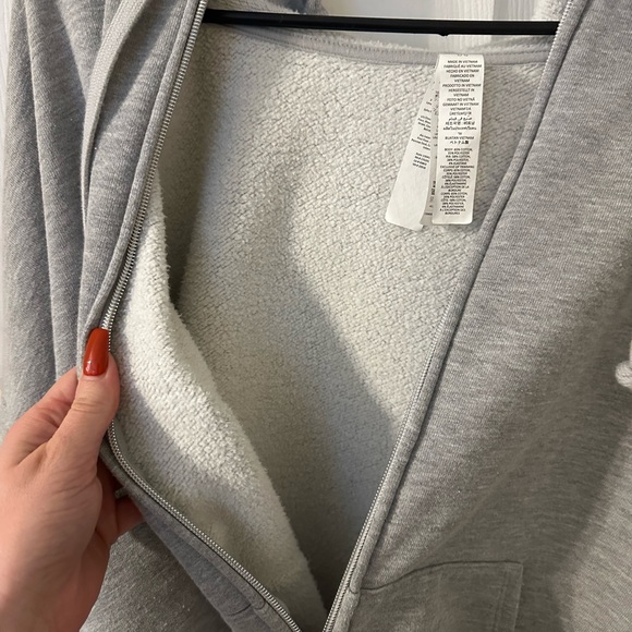ALO Accolade Light Gray Zip-Up Hoodie Size L - Picture 4 of 5